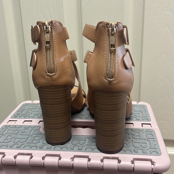 Heels - Picture 3 of 5